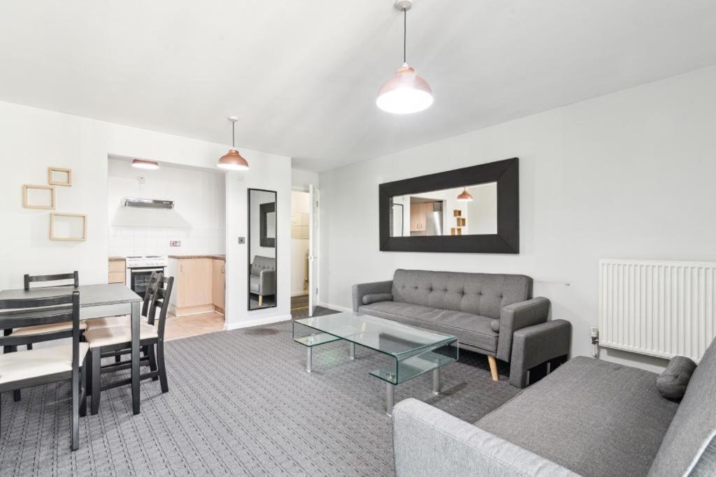 Docklands Cozy View Apartment London Ngoại thất bức ảnh