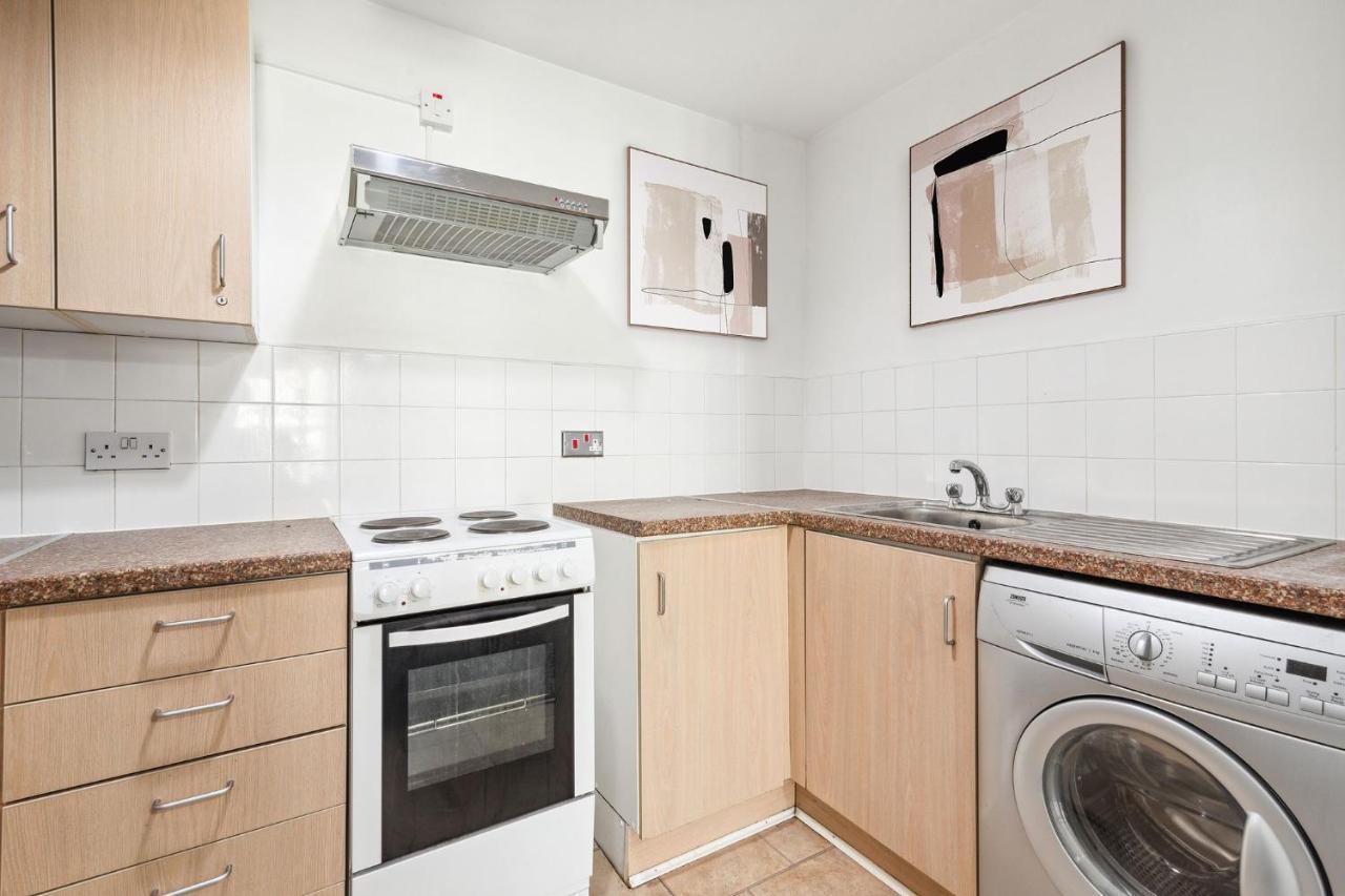 Docklands Cozy View Apartment London Ngoại thất bức ảnh